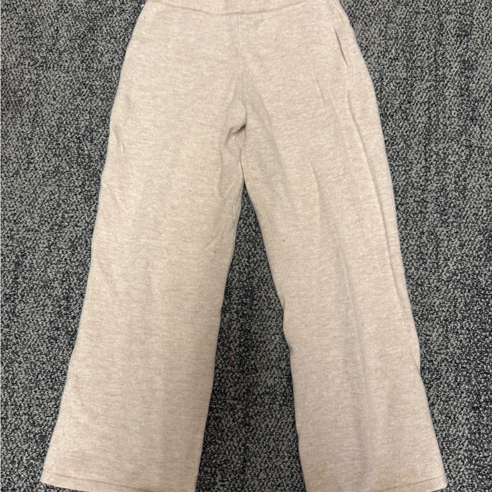 Cream Wide Leg Pants with Relaxed Fit and Textured Fabric